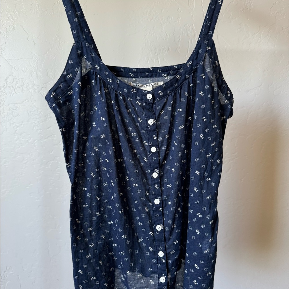 Blue Sleeveless Buttoned Tank Top